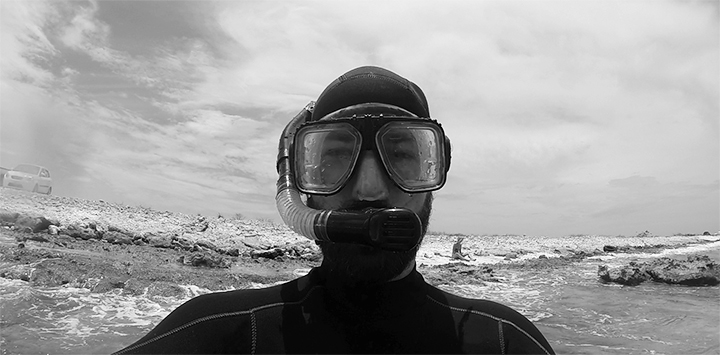 light Arnaud snorkel 1 B & W